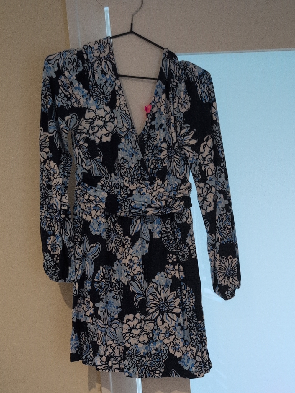 Floral V-Neck Long Sleeve Wrap Dress in Black & Light Blue